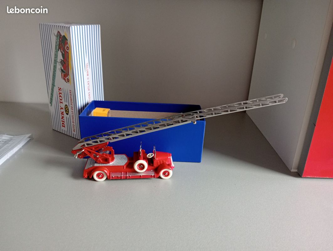 Atlas Dinky Truck 32D Delahaye Auto Echelle DE Pompiers Diecast 1:43