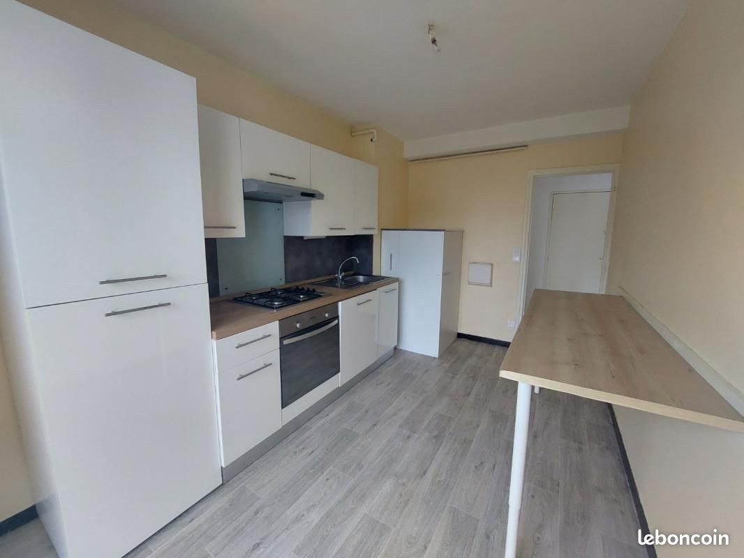 Appartement 4 pièces 91 m² · à Dieppe · 91 m² · 860 €/mois