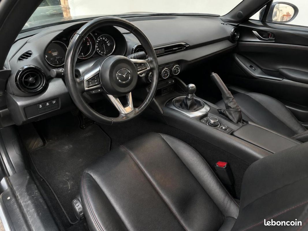 MAZDA MX-5 2.0 Skyactiv-G - 160 - ND ROADSTER TOIT SOUPLE Sélection PHASE 1 (image 17)