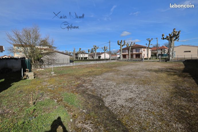 Terrain 561 m² Saint Julien Sur Reyssouze