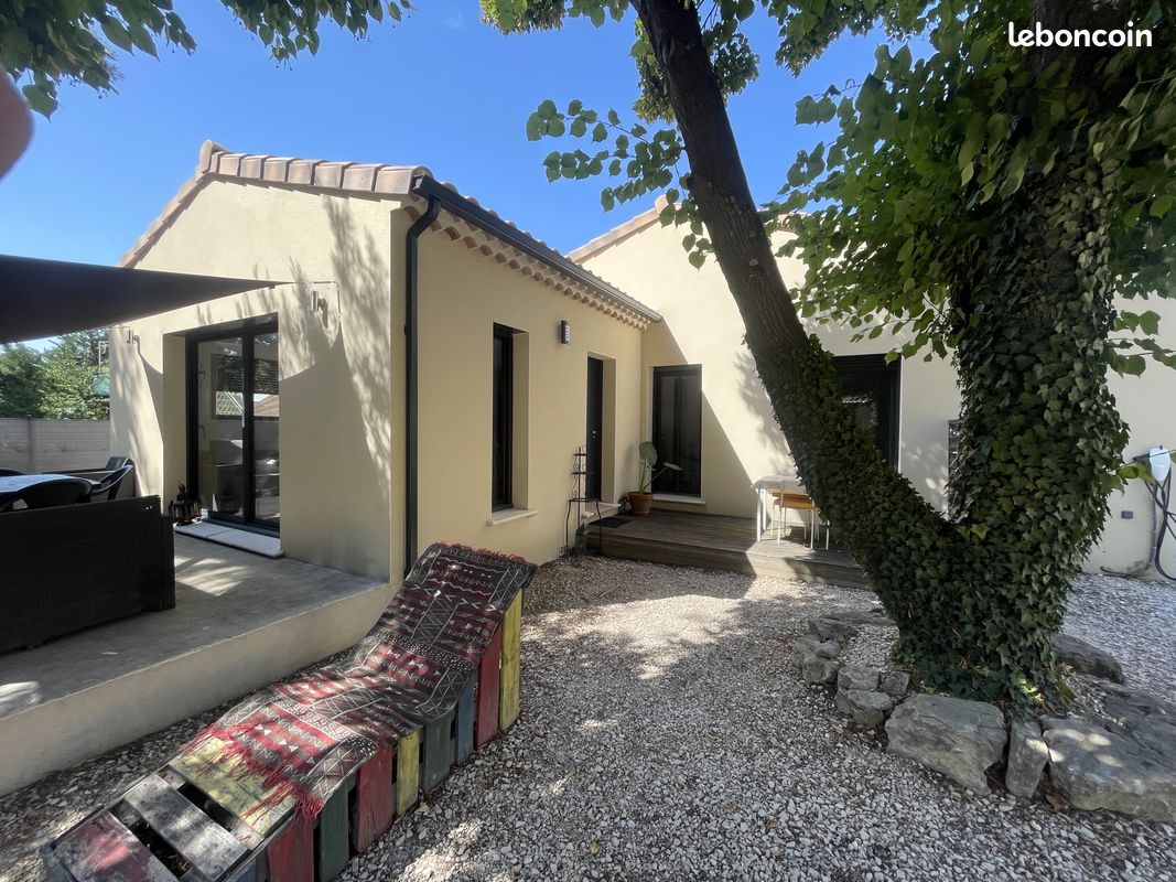 Maison 4 pièces 100 m² · à Vaison-la-Romaine · 100 m² · 280 000 €