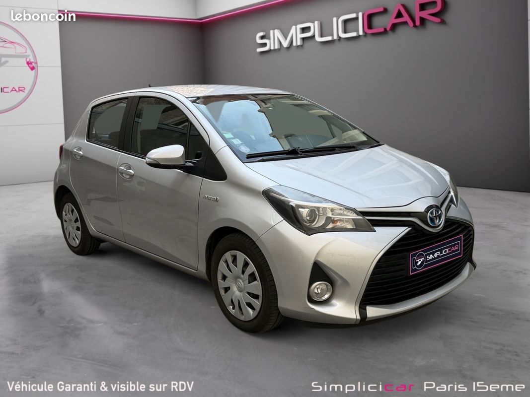 TOYOTA YARIS Hybride 100 ch Dynamic Caméra De Recul Radar De Recul Ouverture Fermeture sans clé Keyless GPS Boîte Auto Garantie 12 mois (image 1)