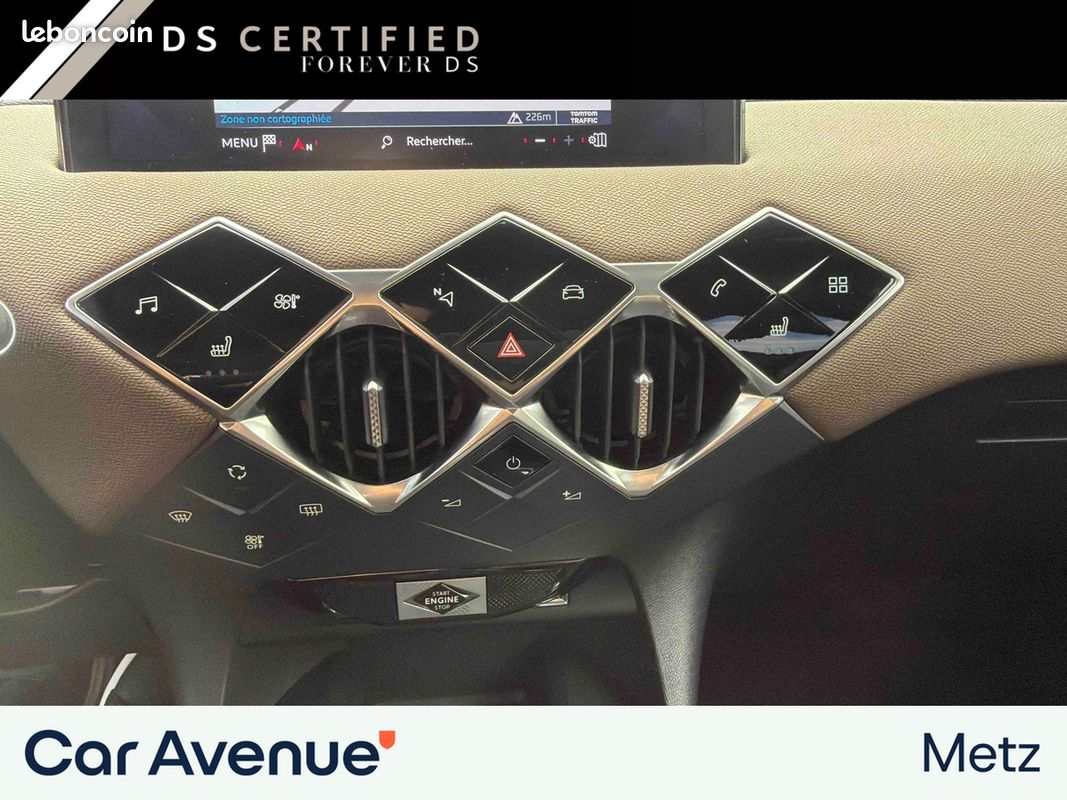 DS DS3 Crossback PureTech 100 BVM6 So Chic (image 32)