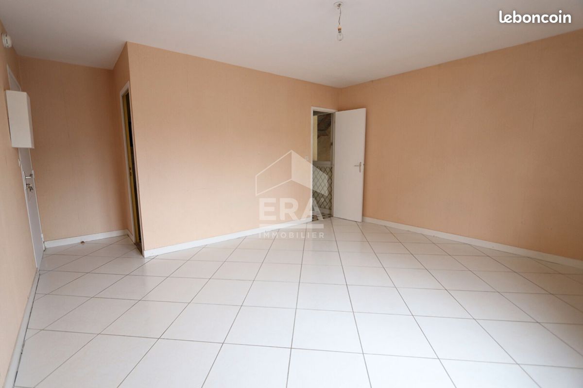Appartement 1 pièce 24 m² · à Orléans · 24 m² · 380 €