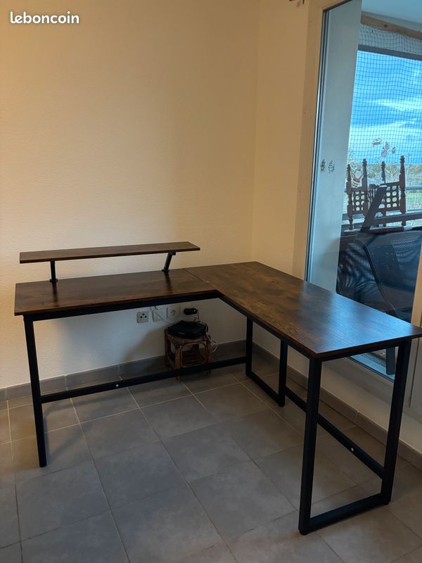 Bureau d'angle (image 1)