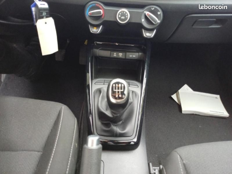 Kia Rio 1.0 T-GDI 100ch ISG Design Euro6d-T (image 13)