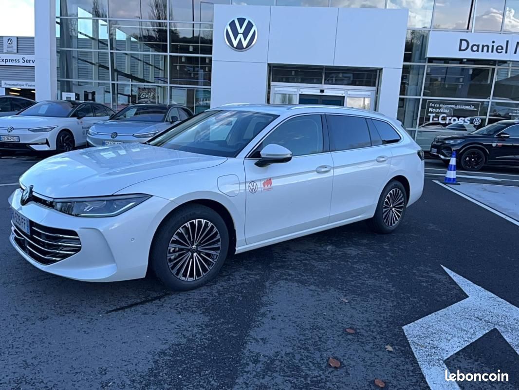 Volkswagen Passat 1.5 eHybrid 204 DSG6 Elegance (image 1)