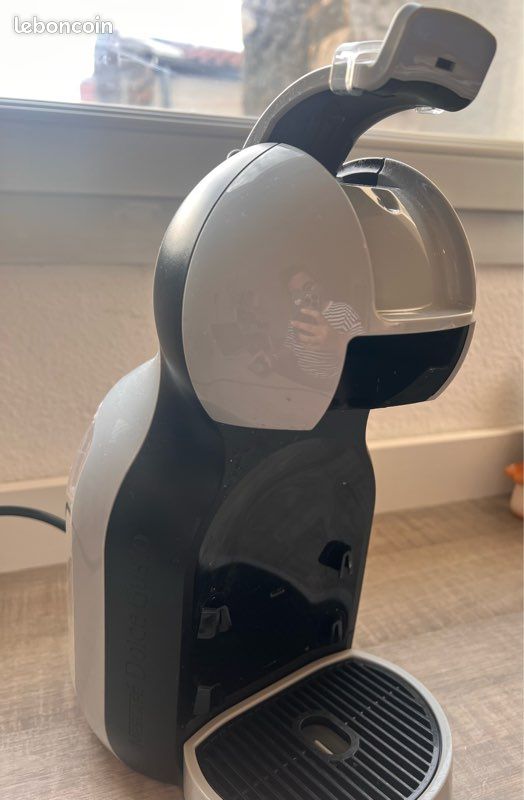 Machine à café Dolce Gusto Mini Me Krups grise + présentoir capsules (image 9)