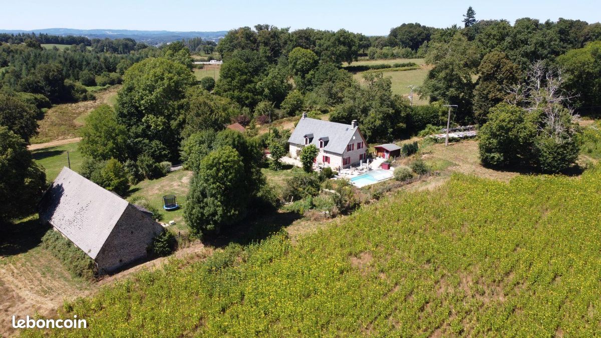 Propriété 6 pièces 148 m² (image 1)