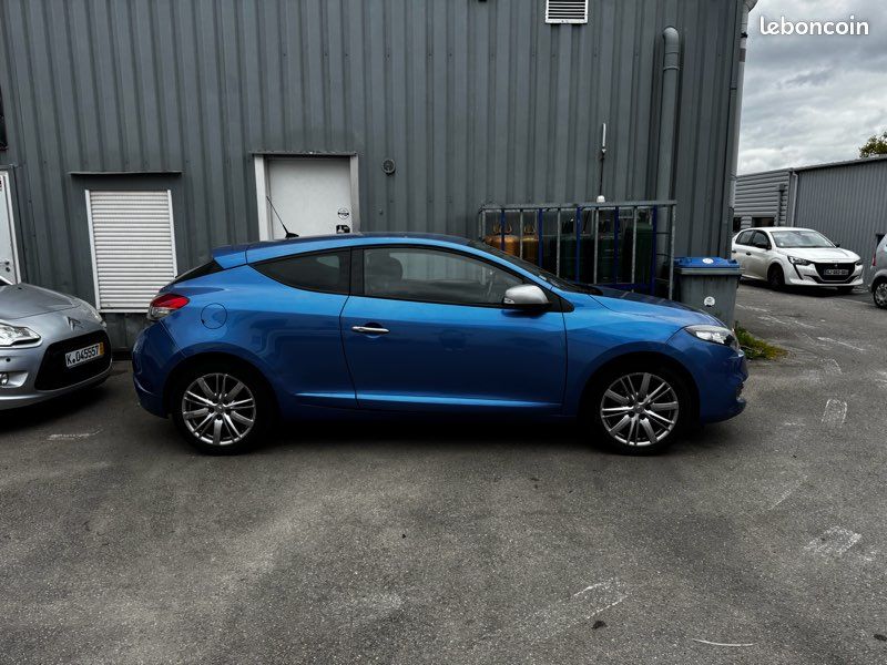 Voiture Renault, Mégane coupé GTline (image 2)