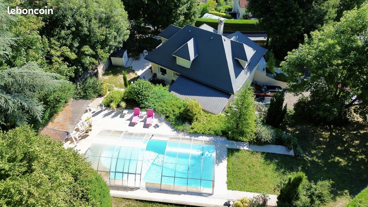 Maison 7 pièces 160 m² · à Saint-Genest-Lerpt · 160 m² · 469 000 €