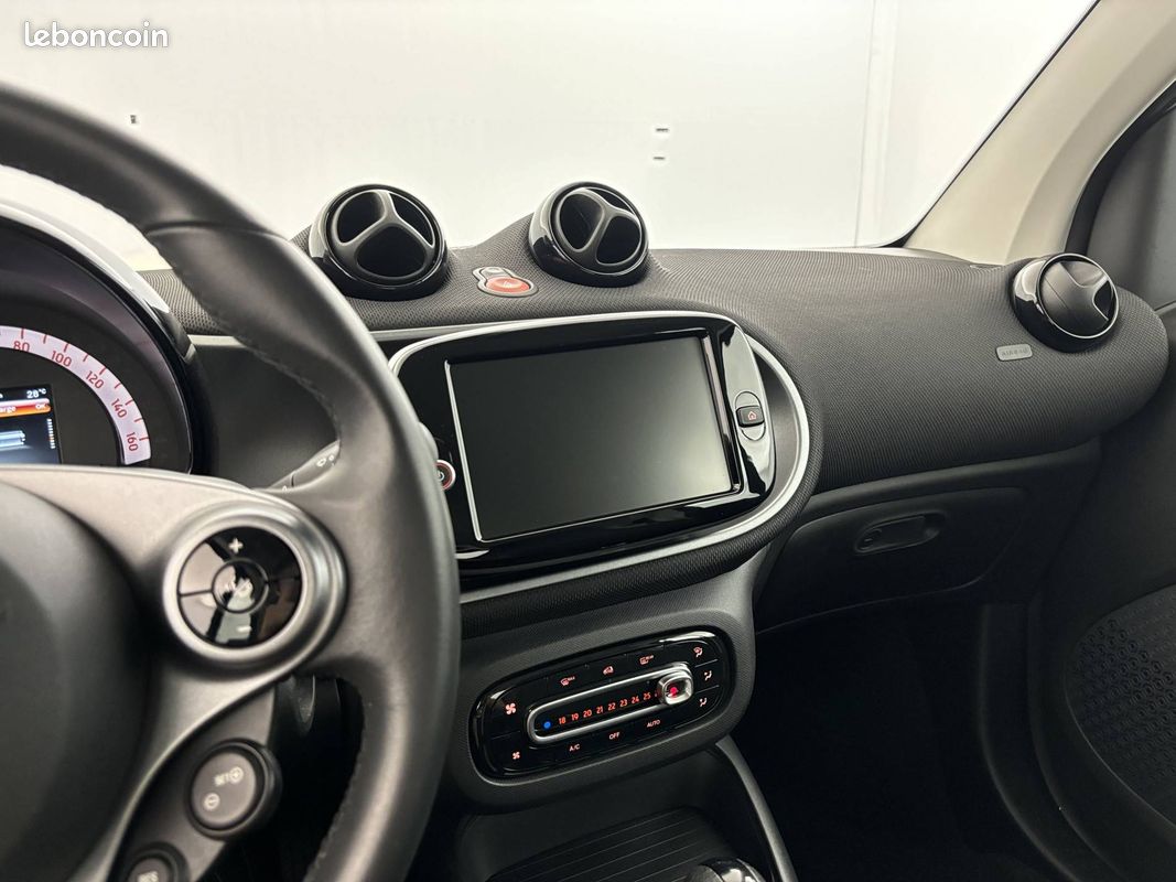 SMART Fortwo Coupé 82 ch Passion (image 12)