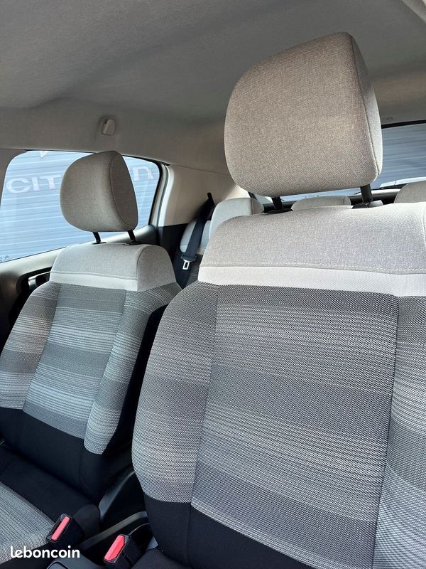 Citroen C3 1.2 PURETECH 83CH FEEL BUSINESS R (image 10)