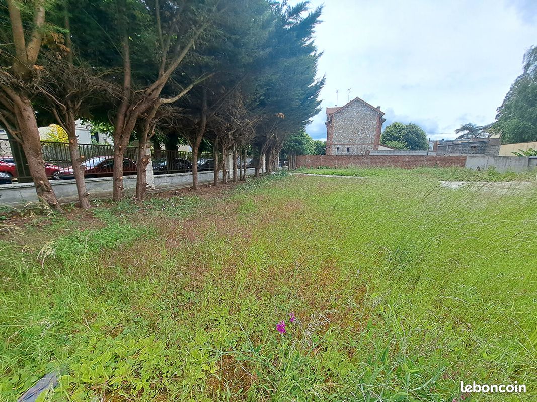 Terrain 638 m² · à Beaumont-sur-Oise · 638 m² · 170 000 €