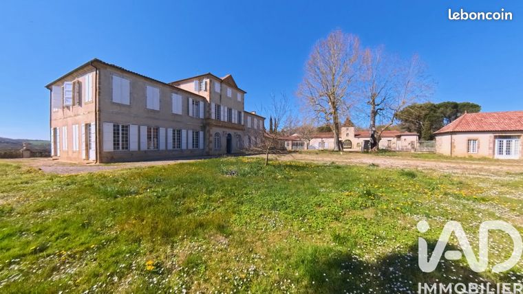 Chateau 23 pièces 1196 m²