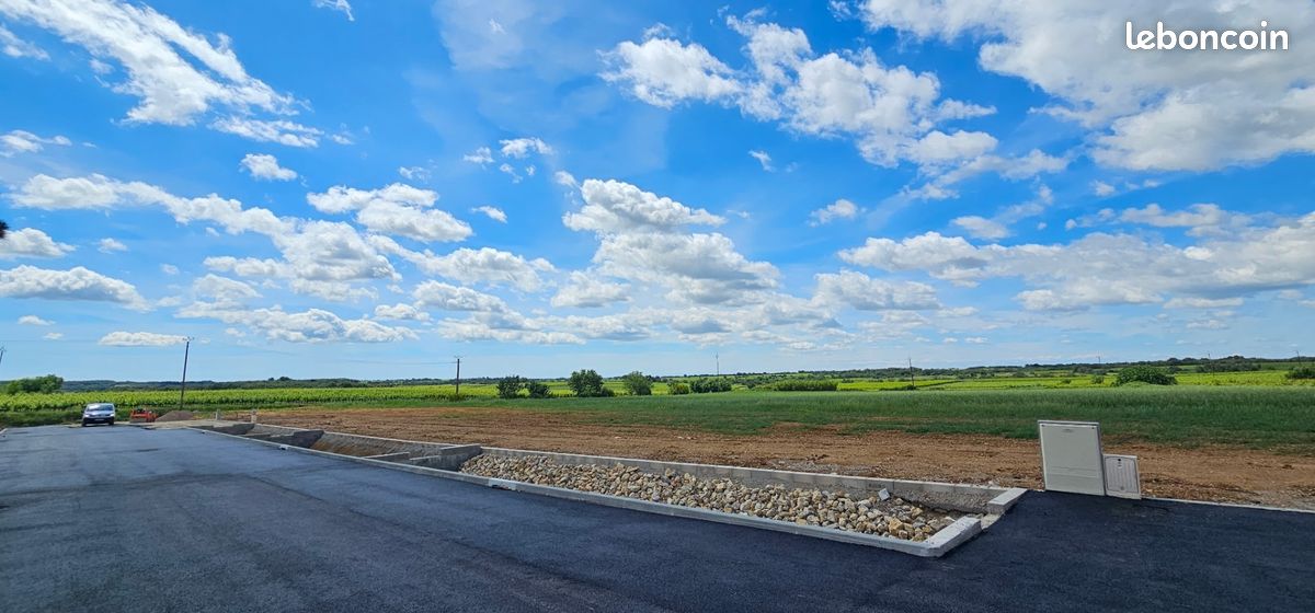 Terrain 1008 m² · à Roujan · 148 200 €