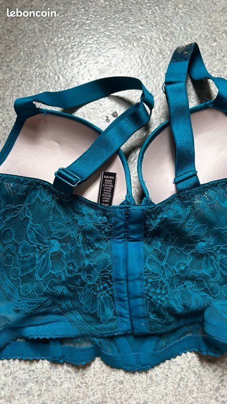 Soutien-gorge de sport Victoria's Secret incroyable Max On