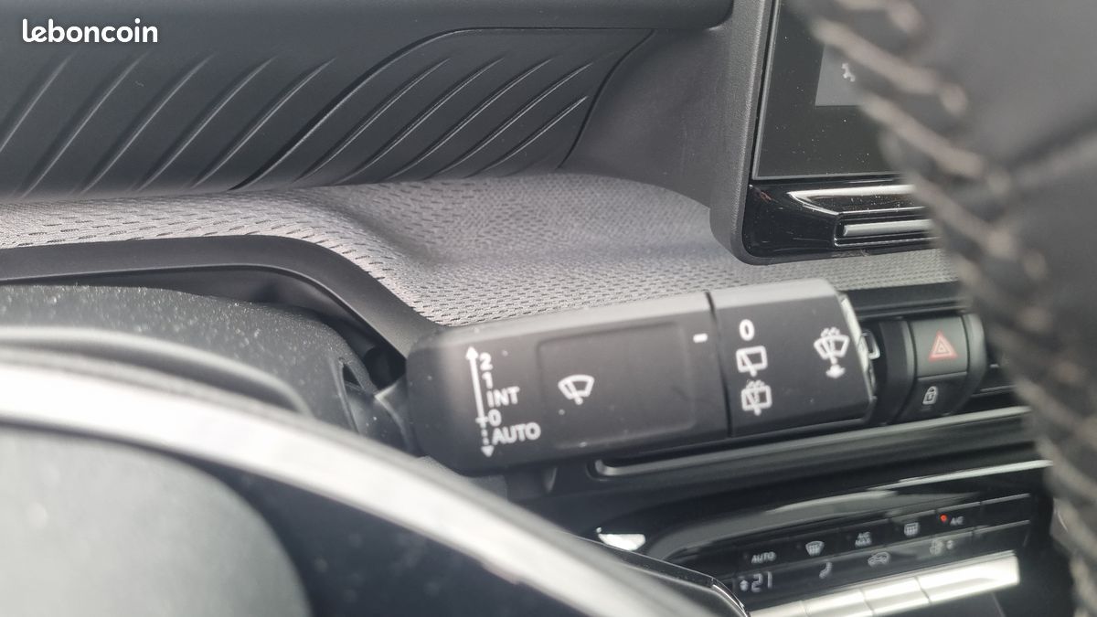 CITROEN C3 Hybride 110 ch Automatique Max (image 21)