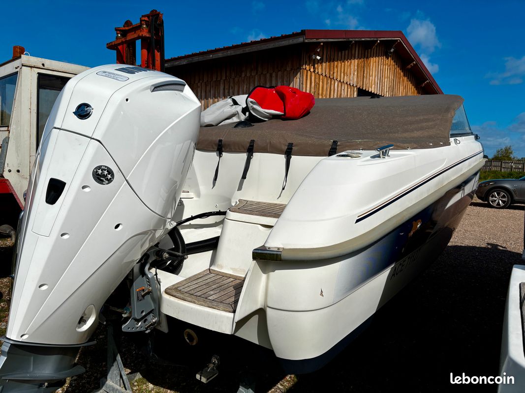 OCCASION RARE - YAMARIN 65 DC - Remotorisé en 2023 Mercury F 225 V6 avec 42 heures (image 2)