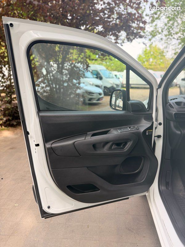 Citroën Berlingo Van M BlueHDi 100 S&S BVM5 Driver 2020 – photo 11