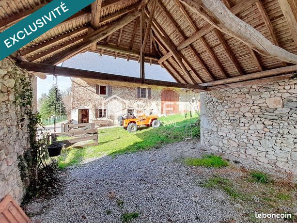 Maison 9 pièces 216 m²