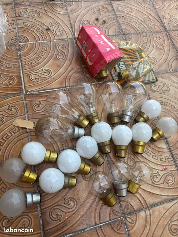 20 ampoules Lot (image 1)