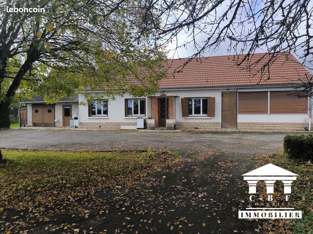 Maison 8 pièces 167 m² · à L'Abergement-Sainte-Colombe · 167 m² · 145 000 €