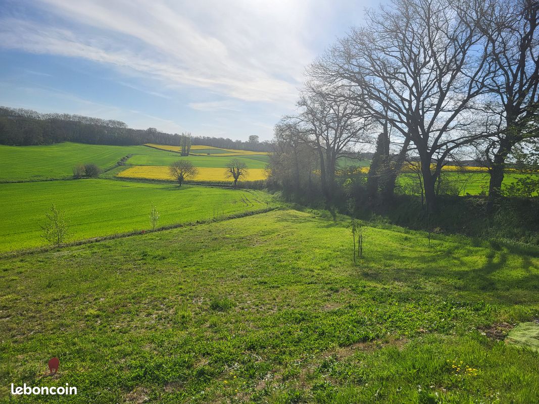Terrain constructible · à Jonquières · 47 500 €