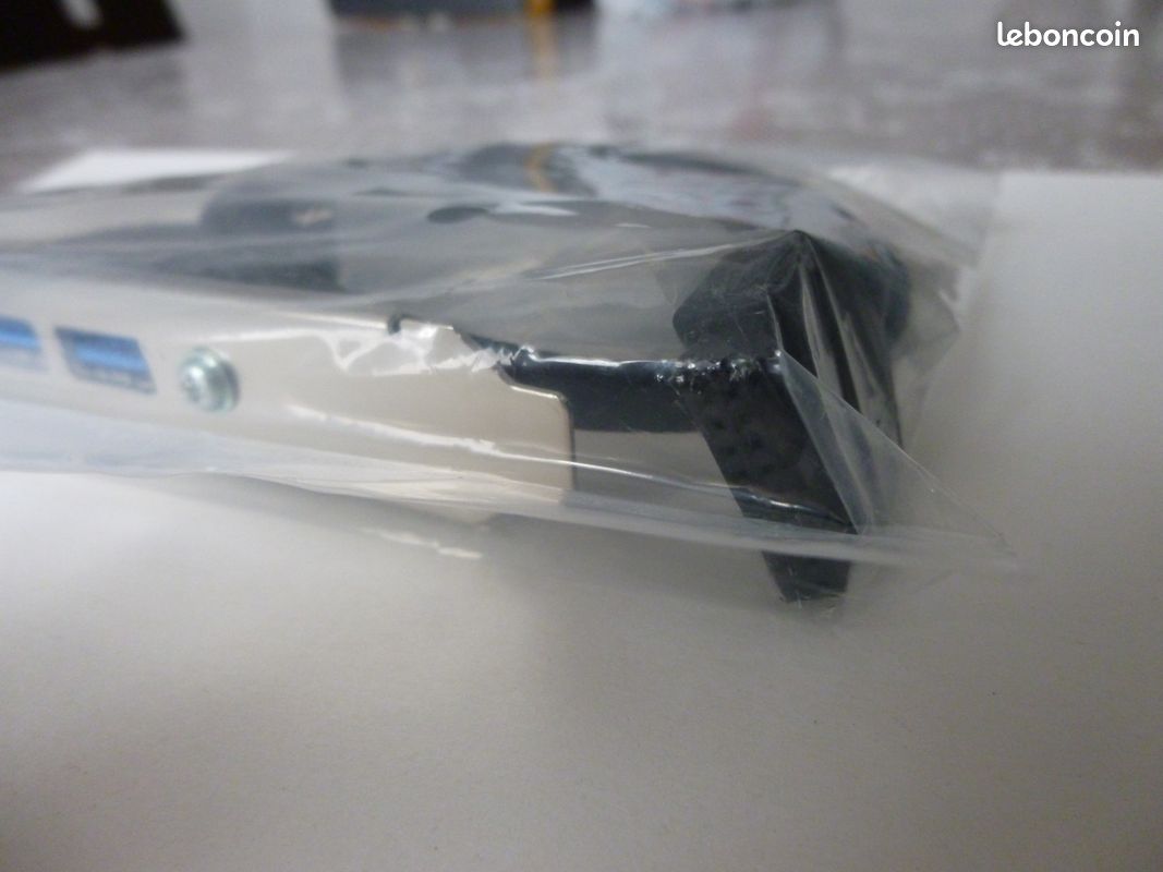 Panneau 3,5 pouces avec 2 USB 3.0 pour boitier PC (image 3)