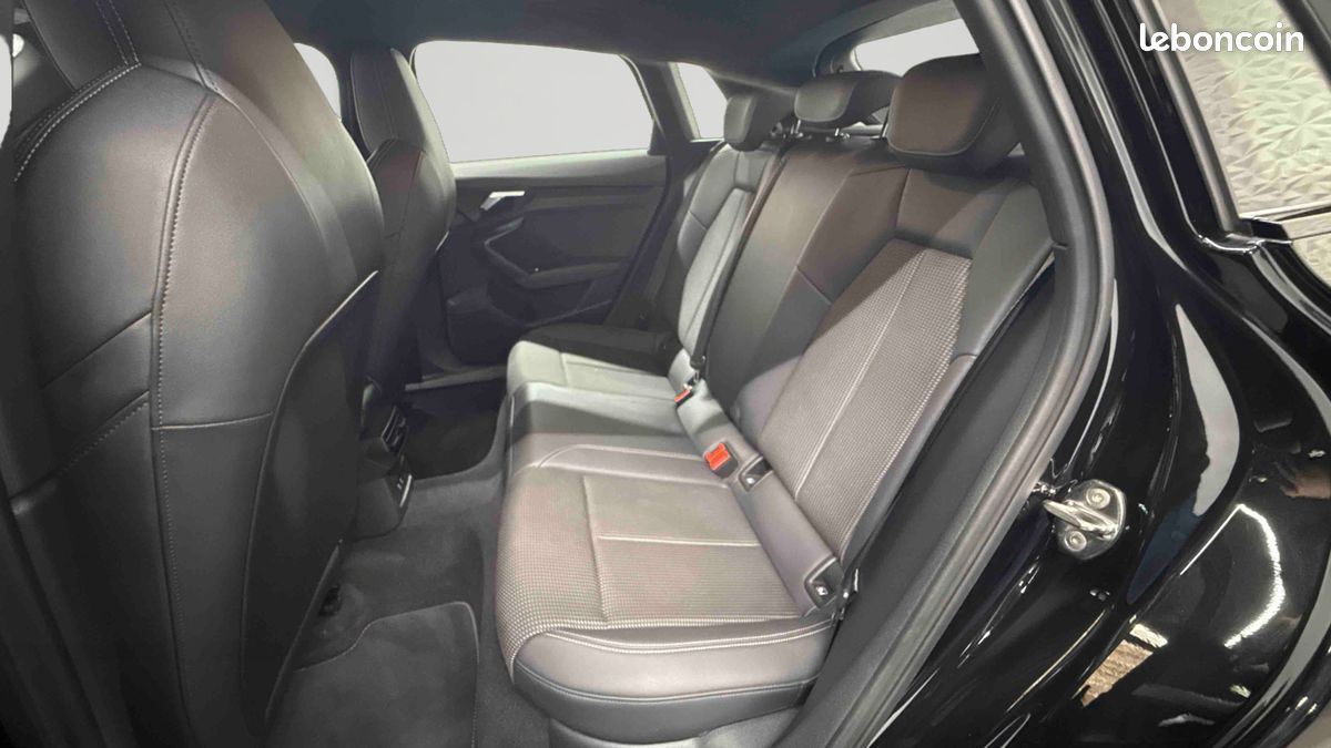 AUDI A3 Sportback 35 TDI 150 S tronic 7 S Line (image 12)
