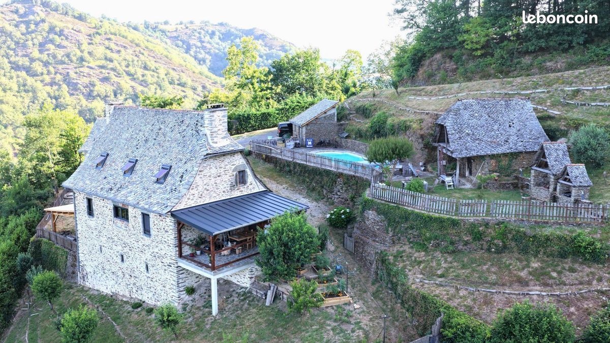 Maison 5 pièces 113 m² · à Cassaniouze · 113 m² · 495 000 €