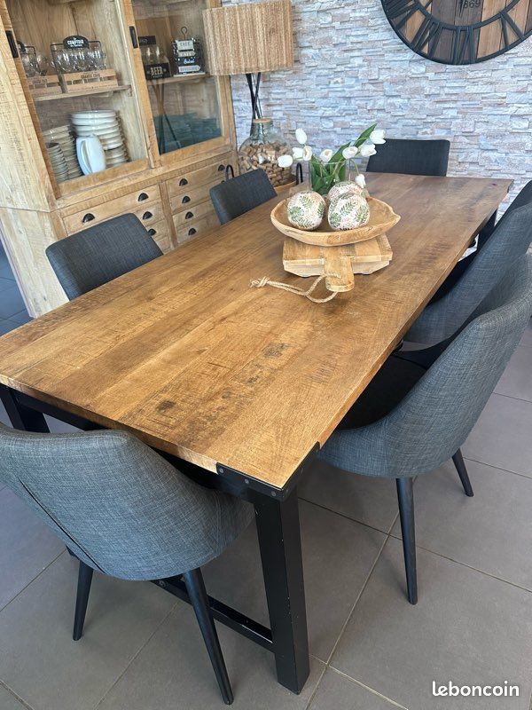 Table et chaises (image 1)