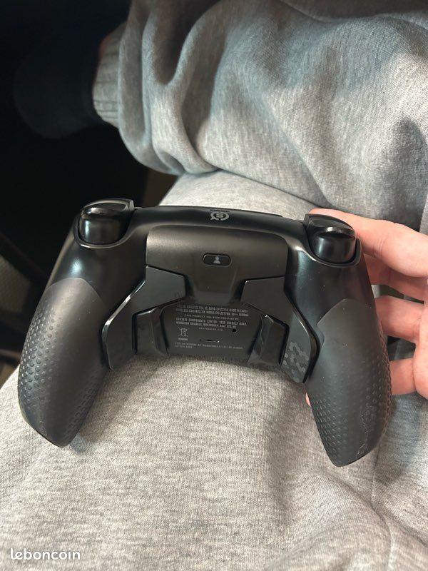 Manette Scuf Reflex FPS Pour PC – Neuve, Sans Boîte (économisez 279€)