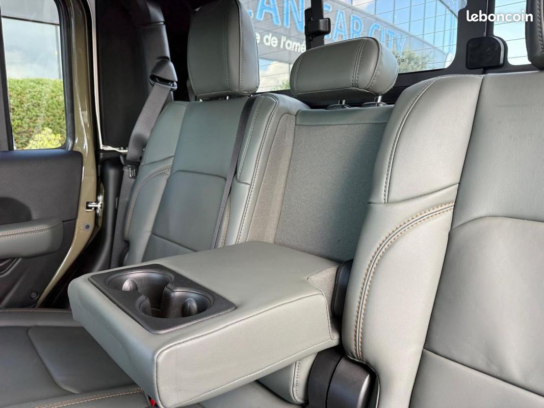 Jeep gladiator v6 3.6l mojave x (image 15)