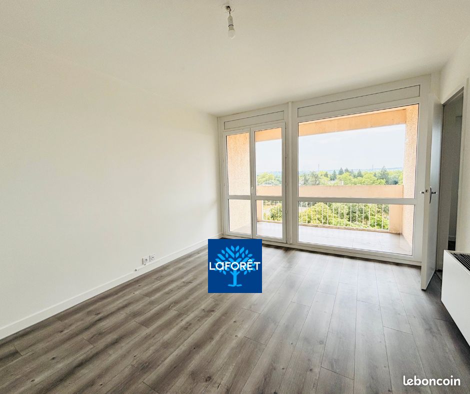 Appartement 2 pièces 49 m² · à Roanne · 49 m² · 490 €/mois