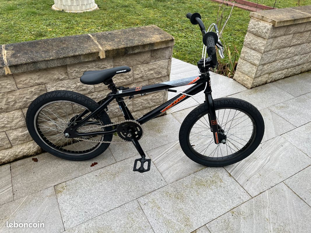 BMX Mongoose (image 1)