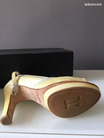 Escarpins Repetto En Cuir Lisse Bicolore Camel - Tailles 38,5 Et 39,5, Occasion En Bon état