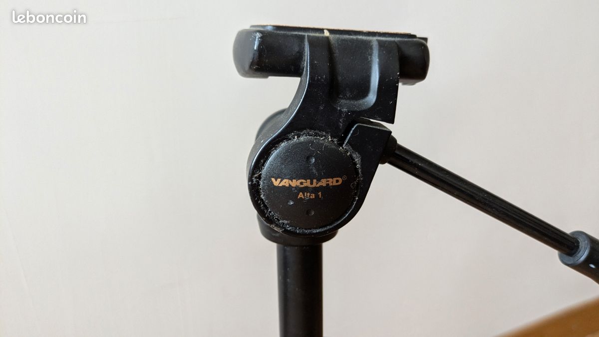 Trépied VANGUARD Alta1 (image 4)