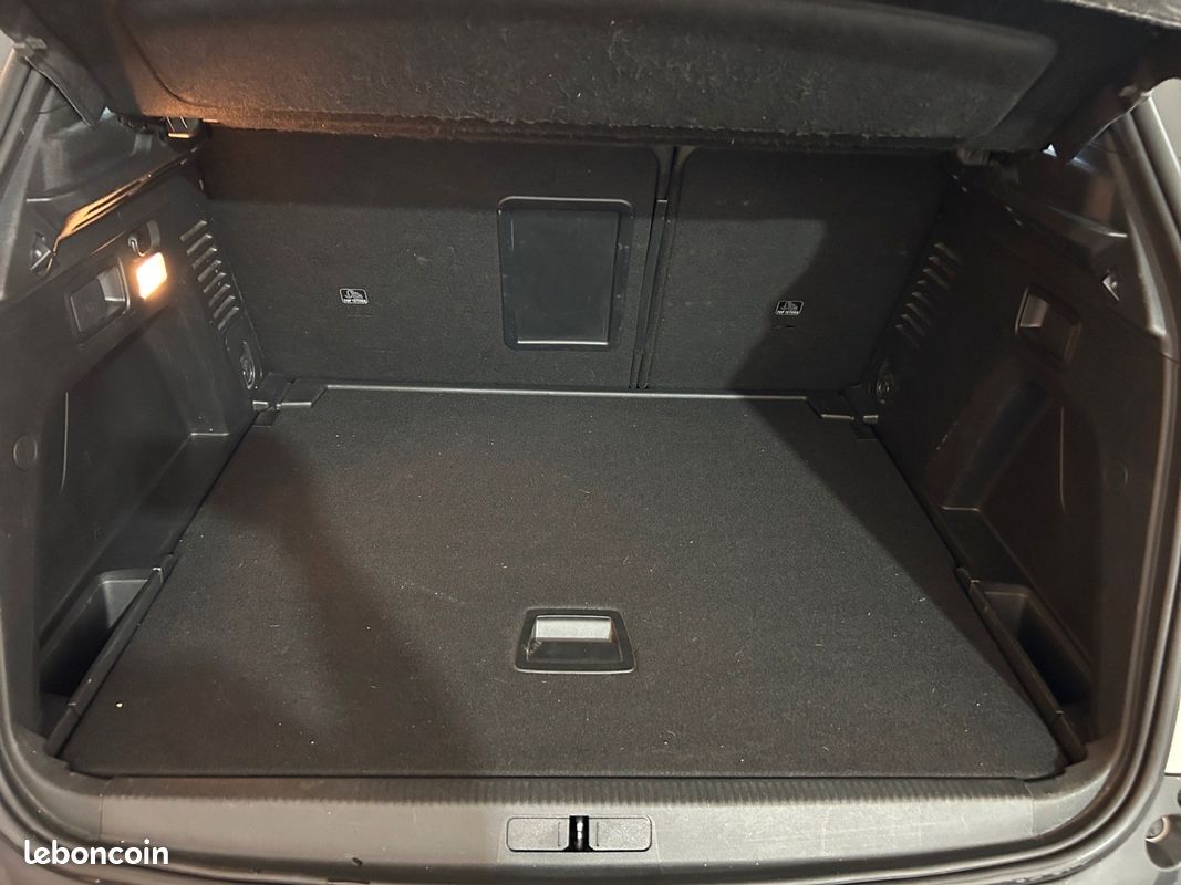 PEUGEOT 3008 BLUEHDI 130ch GT Pack - Toit Ouvrant - Sellerie Cuir - Focal (image 25)
