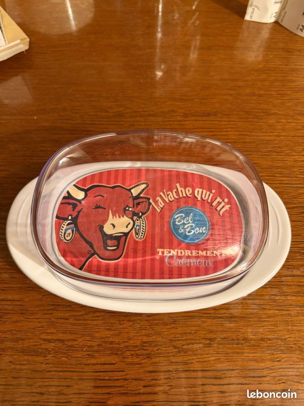Ancien beurrier verre avec couvercle motif vache ARCOROC Vintage