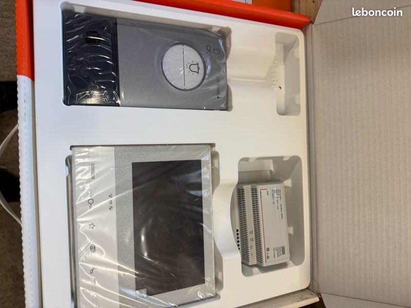 Lot visiophone BTCINO (image 2)