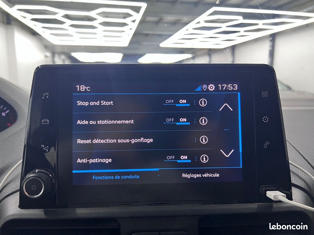 Peugeot Partner Premium L1 1.5 BlueHDI 130cv/3 Places/CarPlay/Radar AR/Régulateur De Vitesse (image 17)