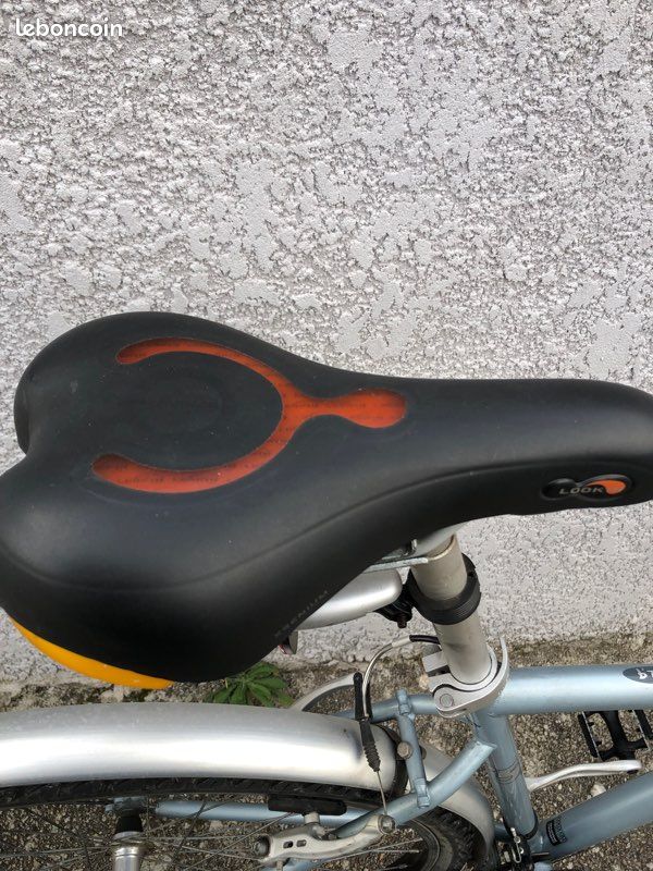 Magnifique vélo vtc B’twin 5 Adulte grande taille en très bon état dispo de suite (image 4)