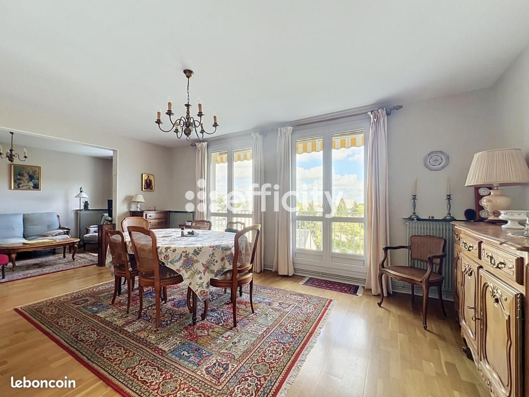 Appartement 5 pièces 102 m² · à Saint-Cyr-sur-Loire · 102 m² · 257 000 €