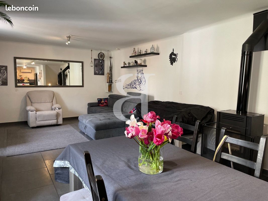 Maison 4 pièces 113 m² · à Rochegude · 113 m² · 199 000 €