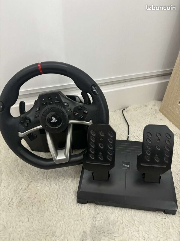 Volant + pédalé volant playstation usb PS4/PS5 (image 2)