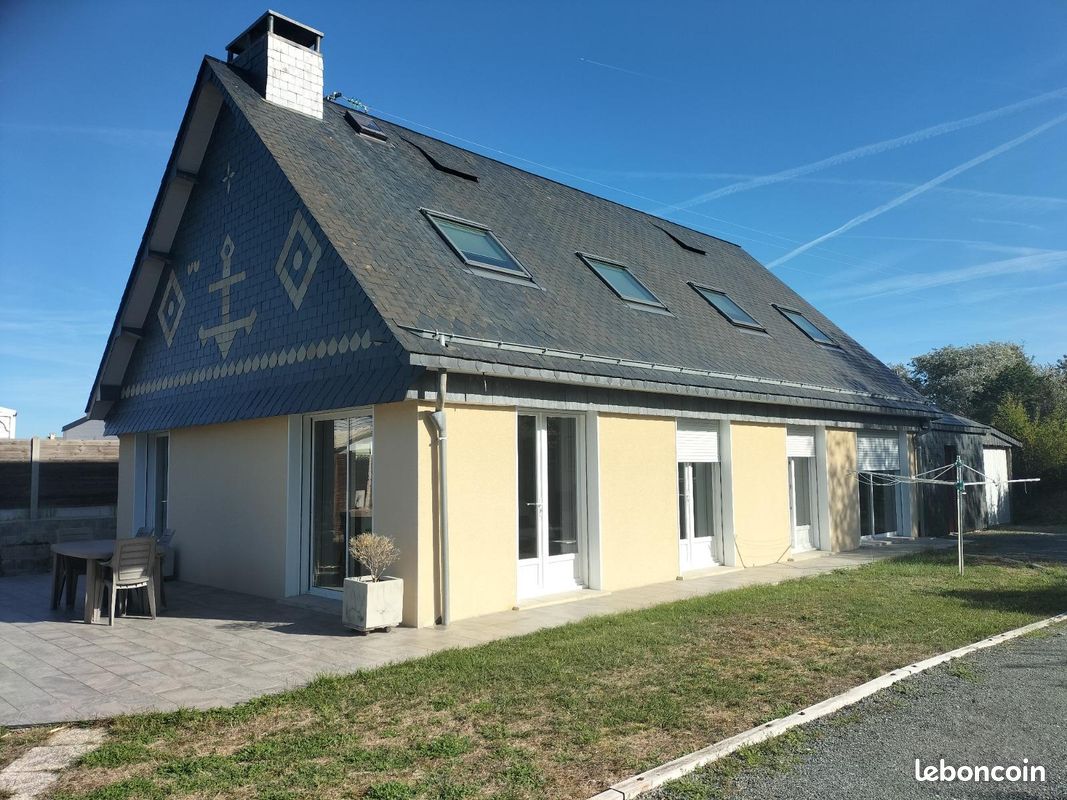 Maison 5 pièces 140 m² · à Gouville-sur-Mer · 140 m² · 317 000 €