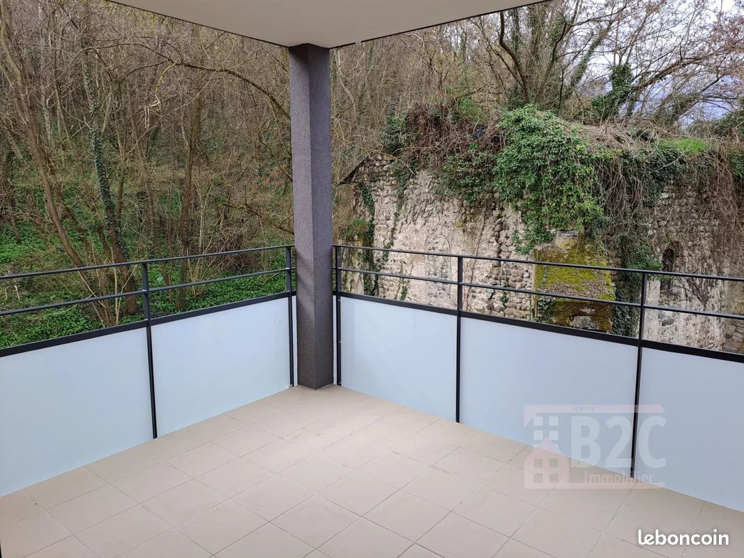 Appartement 2 pièces 45 m² · à Échirolles · 45 m² · 705 €