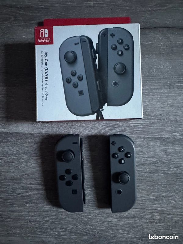 Nintendo Joy-Con (L/R) Wireless Controller Set Gray w/ Wrist Straps for Switch (image 1)