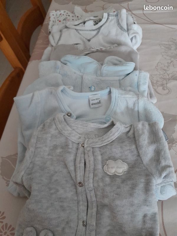 Pyjamas (image 1)